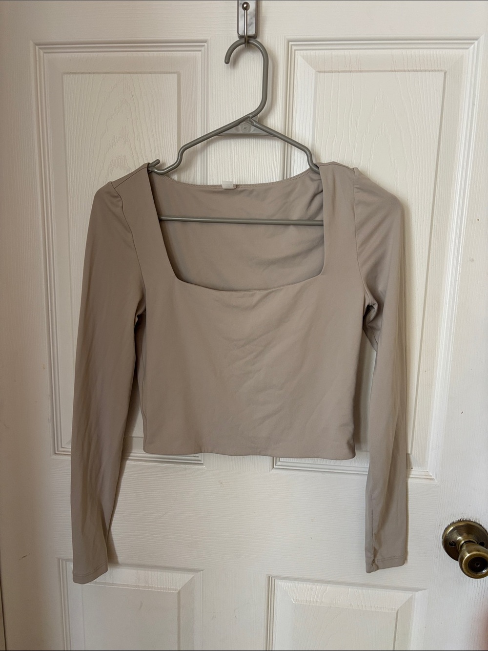 Women's Square Neck Long Sleeve Crop Top - Taupe